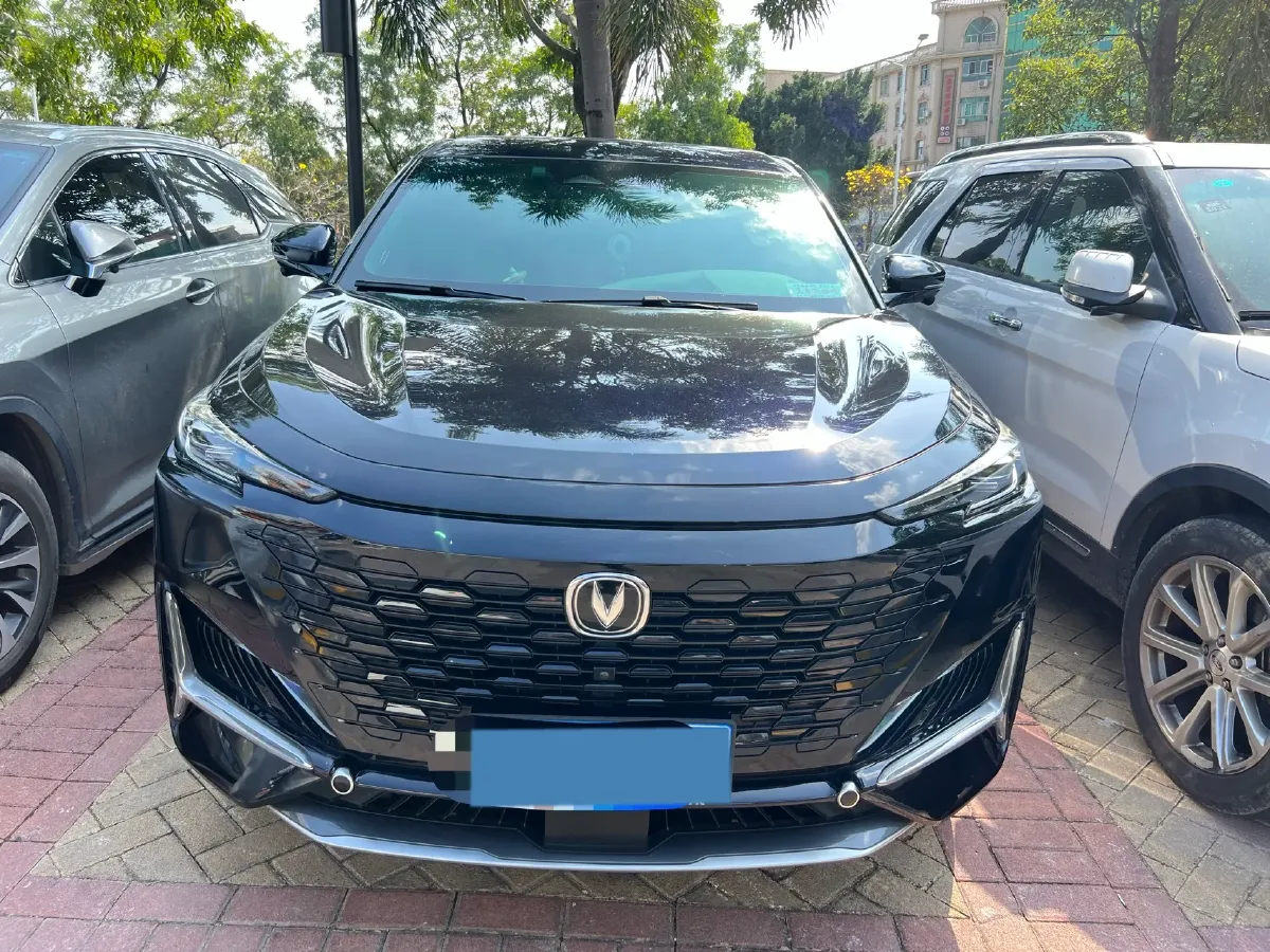 2021 ChangAn UNI-K 2.0T 233HP L4 8AT,autocango,china used car exporter,china ev exporter,chinese used car exporter,chinese used ev exporter