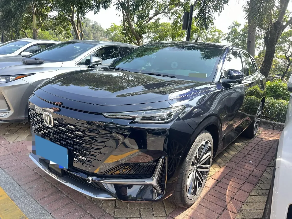 2021 ChangAn UNI-K 2.0T 233HP L4 8AT,autocango,china used car exporter,china ev exporter,chinese used car exporter,chinese used ev exporter