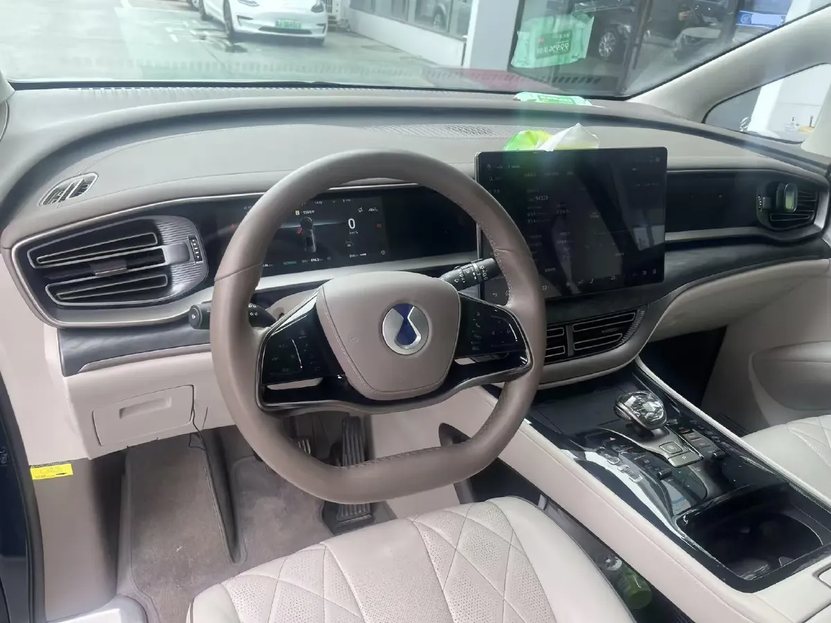 2022 HongQi HS7 3.0T 337HP V6 8AT,autocango,china used car exporter,china ev exporter,chinese used car exporter,chinese used ev exporter