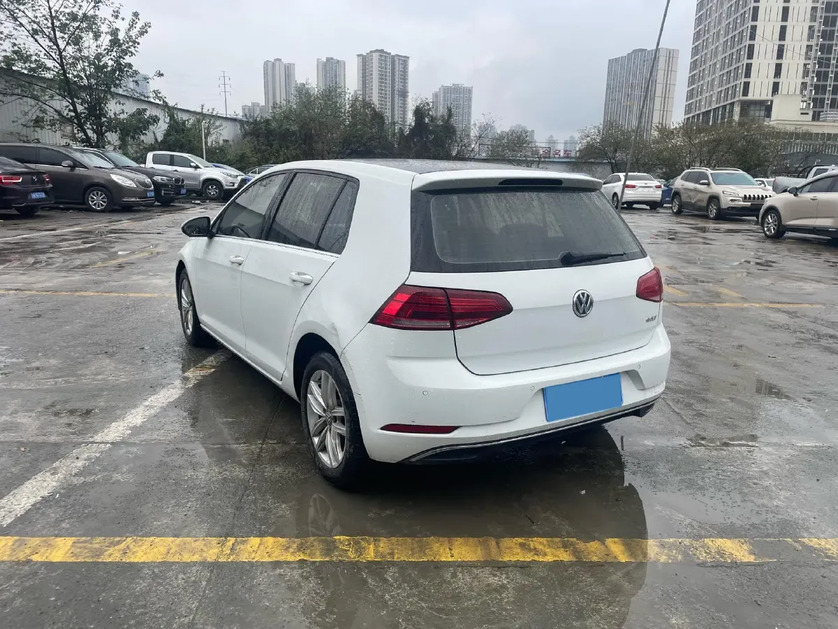 2018 Volkswagen Golf 1.6L 110HP L4 6AT,autocango,china used car exporter,china ev exporter,chinese used car exporter,chinese used ev exporter