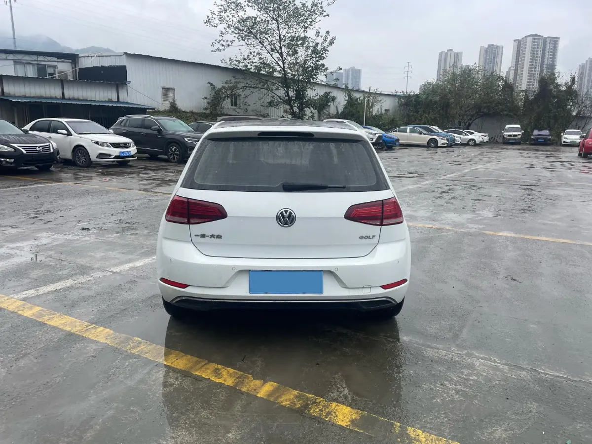 2018 Volkswagen Golf 1.6L 110HP L4 6AT,autocango,china used car exporter,china ev exporter,chinese used car exporter,chinese used ev exporter