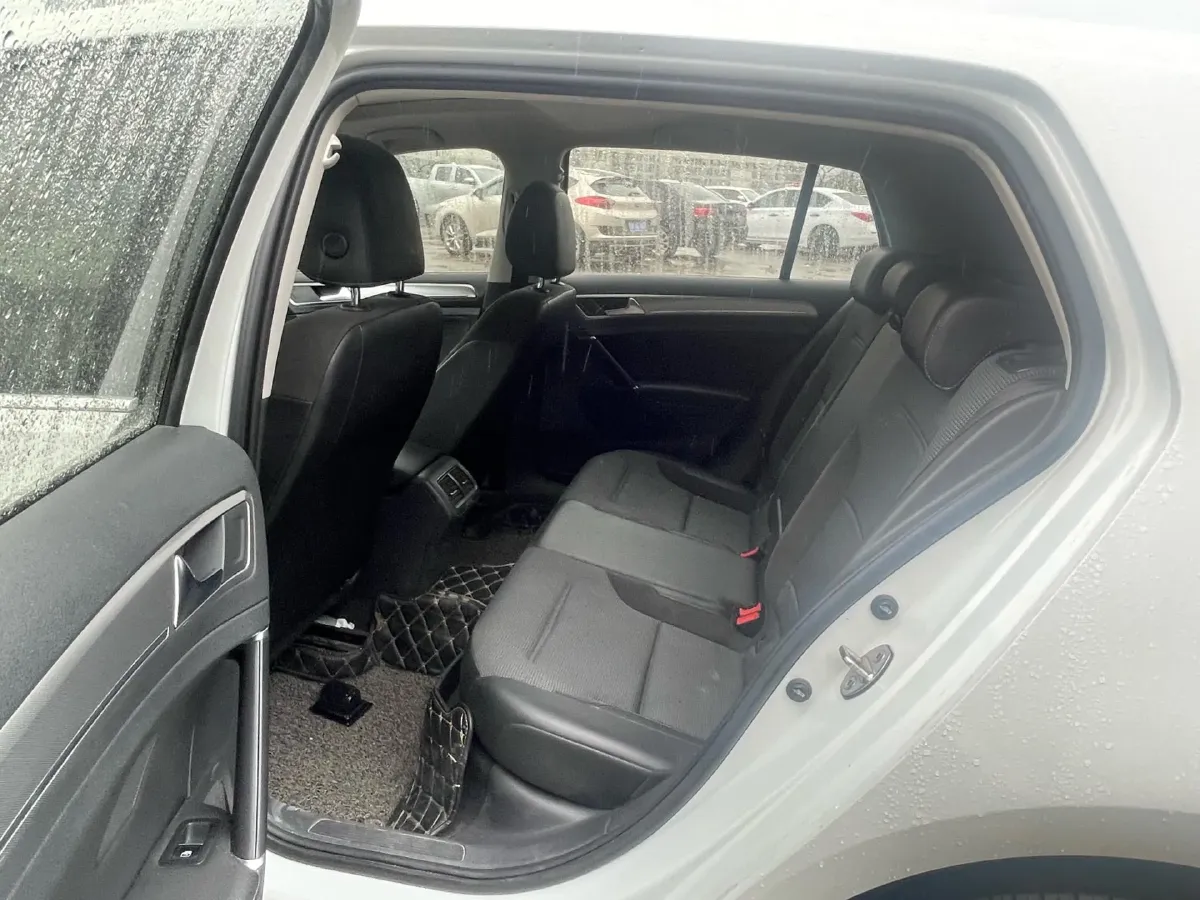 2018 Volkswagen Golf 1.6L 110HP L4 6AT,autocango,china used car exporter,china ev exporter,chinese used car exporter,chinese used ev exporter