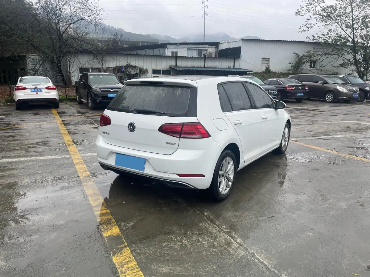 2018 Volkswagen Golf 1.6L 110HP L4 6AT,autocango,china used car exporter,china ev exporter,chinese used car exporter,chinese used ev exporter