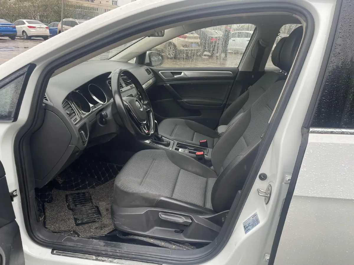 2018 Volkswagen Golf 1.6L 110HP L4 6AT,autocango,china used car exporter,china ev exporter,chinese used car exporter,chinese used ev exporter