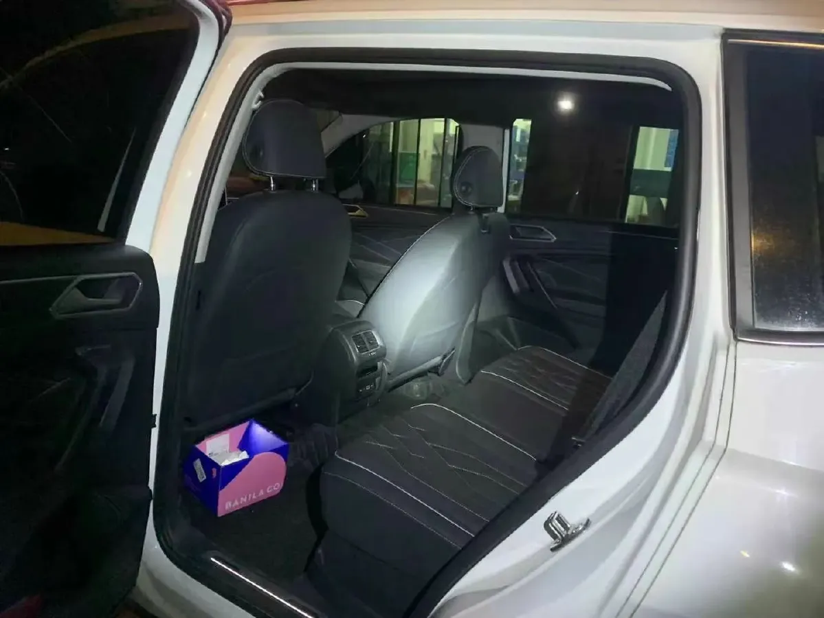 2023 Volkswagen Tiguan L 1.5T 160HP L4 7DCT,autocango,china used car exporter,china ev exporter,chinese used car exporter,chinese used ev exporter