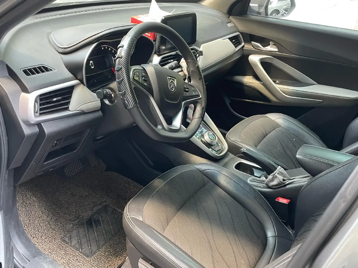 2017 BaoJun 510 1.5L 112HP L4 5AMT,autocango,china used car exporter,china ev exporter,chinese used car exporter,chinese used ev exporter