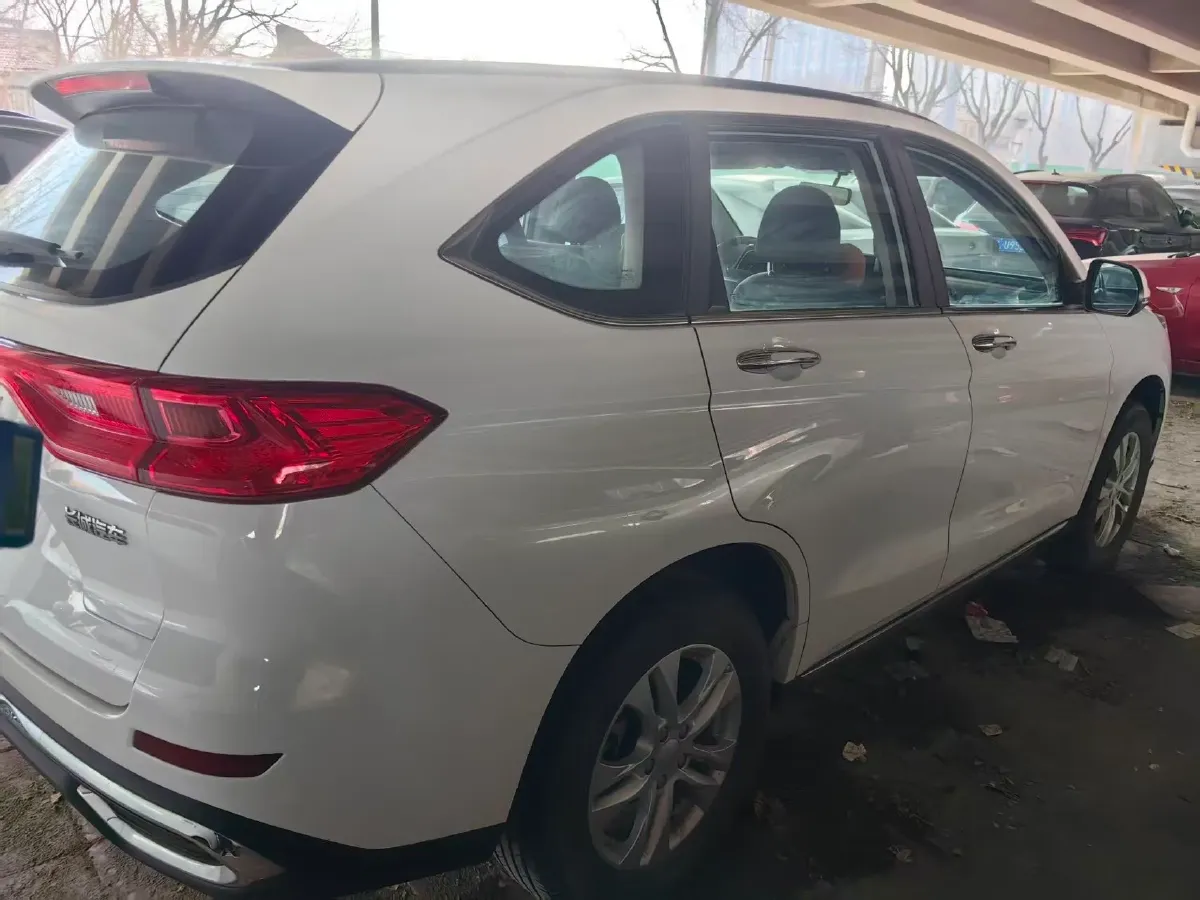 2021 Haval M6 1.5T 150HP L4 7DCT,autocango,china used car exporter,china ev exporter,chinese used car exporter,chinese used ev exporter