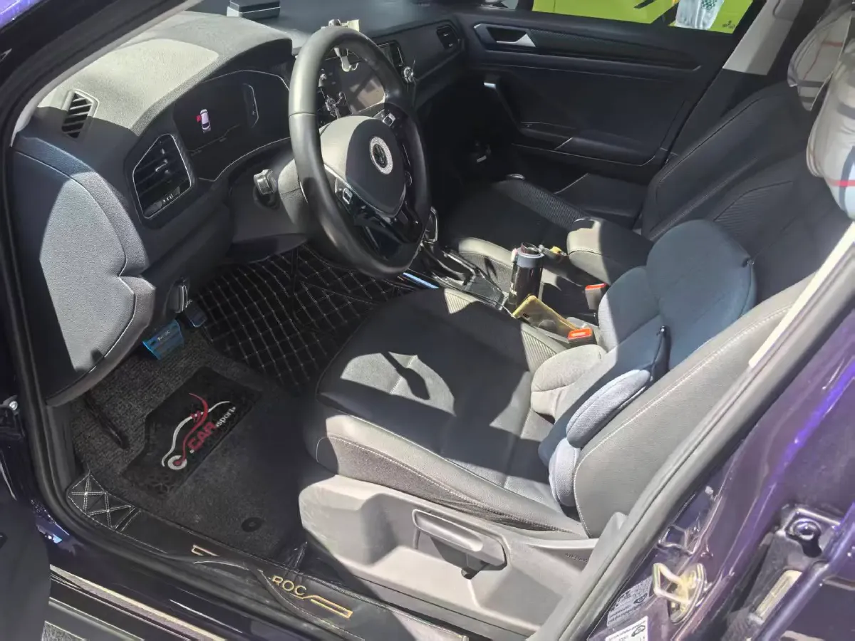 2021 Volkswagen T-Roc 1.4T 150HP L4 7DCT,autocango,china used car exporter,china ev exporter,chinese used car exporter,chinese used ev exporter