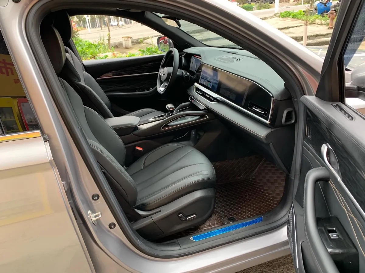 2024 Geely Monjaro 2.0T 218HP L4 7DCT,autocango,china used car exporter,china ev exporter,chinese used car exporter,chinese used ev exporter