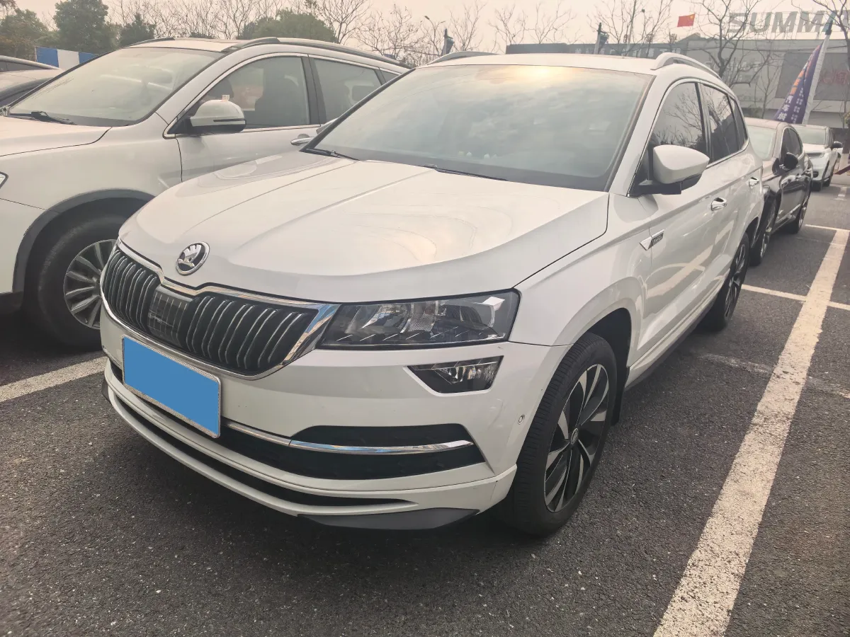 2023 Skoda Karoq 1.4T 150HP L4 7DCT,autocango,china used car exporter,china ev exporter,chinese used car exporter,chinese used ev exporter