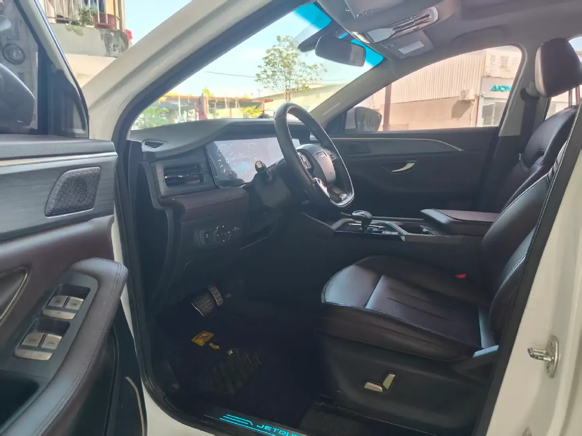 2024 Jetour X90 Plus 1.6T 197HP L4 7DCT,autocango,china used car exporter,china ev exporter,chinese used car exporter,chinese used ev exporter