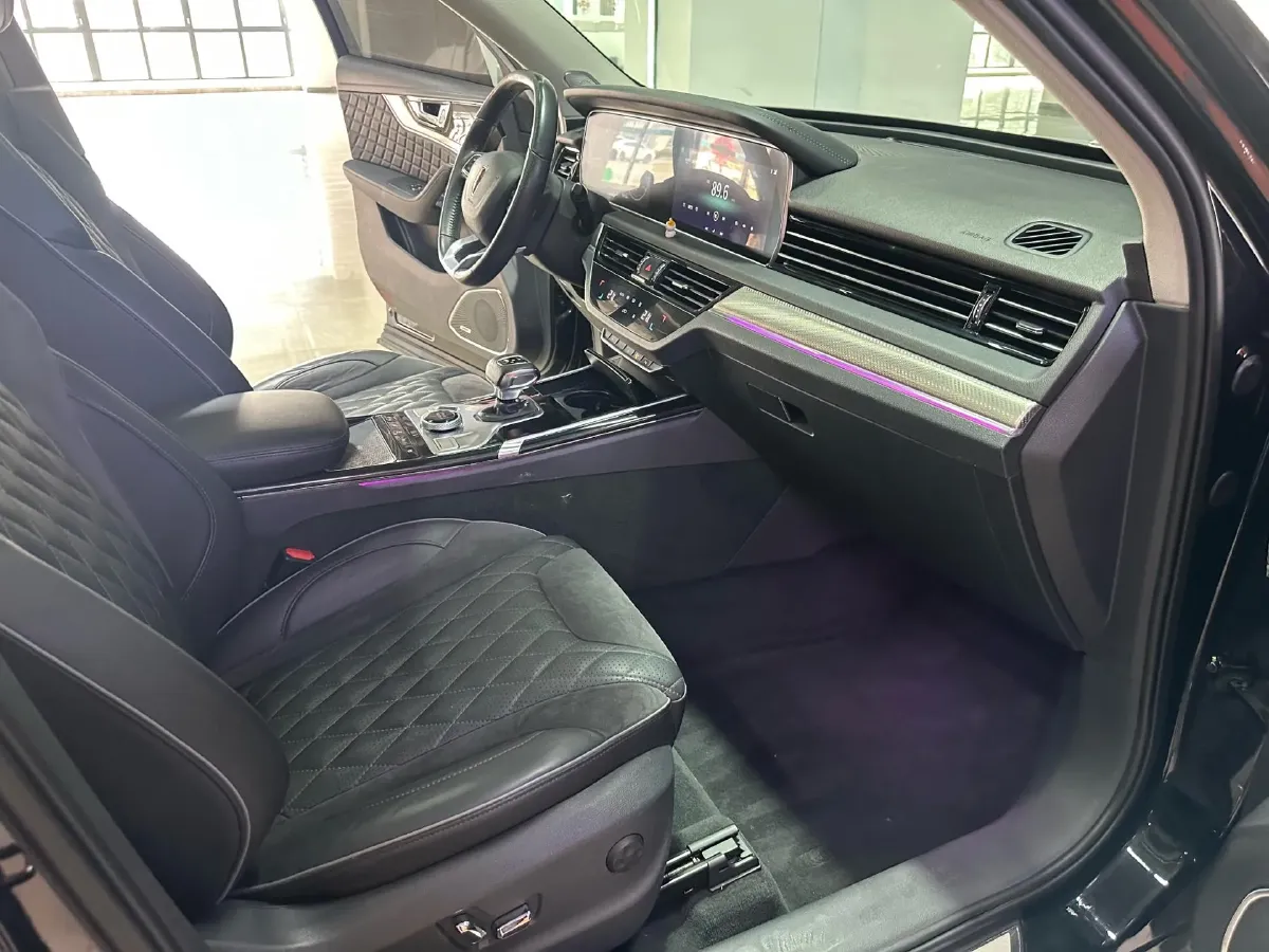 2019 HongQi HS5 2.0T 224HP L4 6AT,autocango,china used car exporter,china ev exporter,chinese used car exporter,chinese used ev exporter