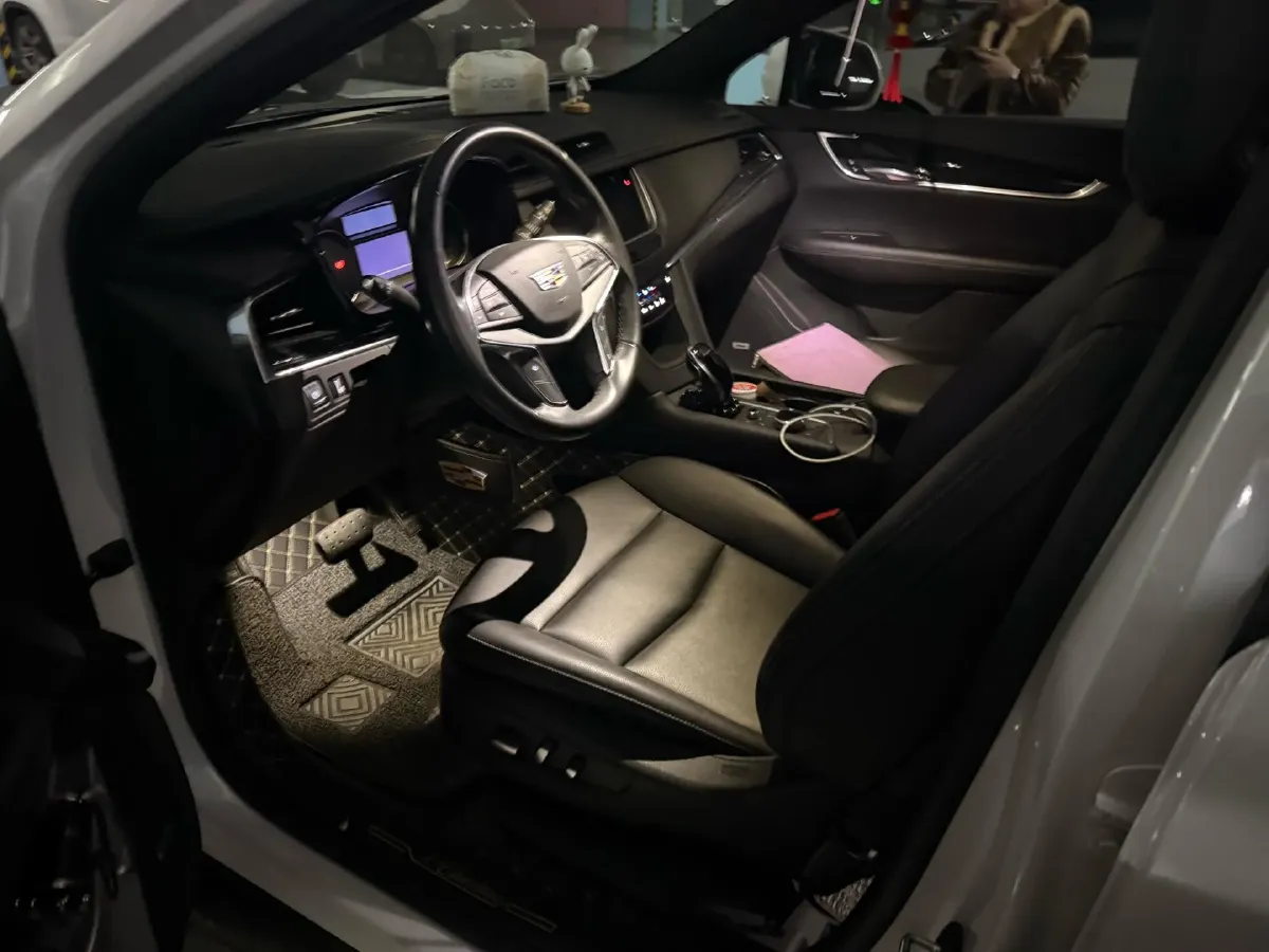 2021 Cadillac XT5 2.0T 237HP L4 9AT,autocango,china used car exporter,china ev exporter,chinese used car exporter,chinese used ev exporter