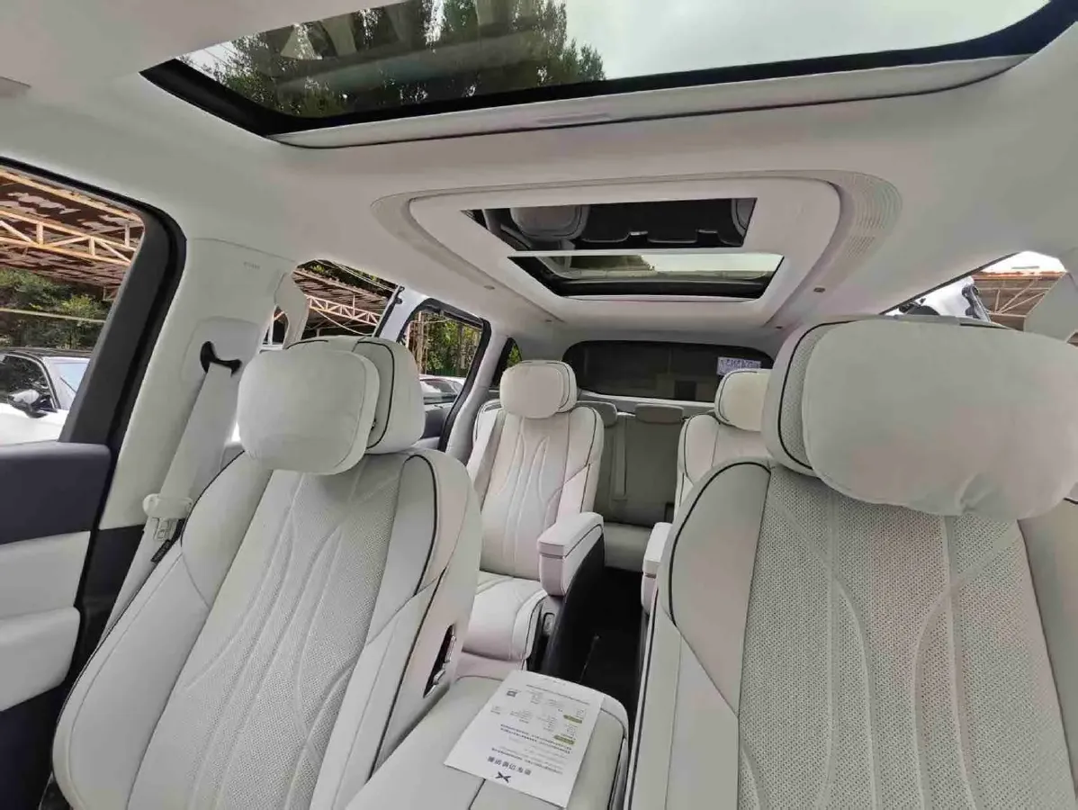 2025 Xpeng X9 BEV,autocango,china used car exporter,china ev exporter,chinese used car exporter,chinese used ev exporter