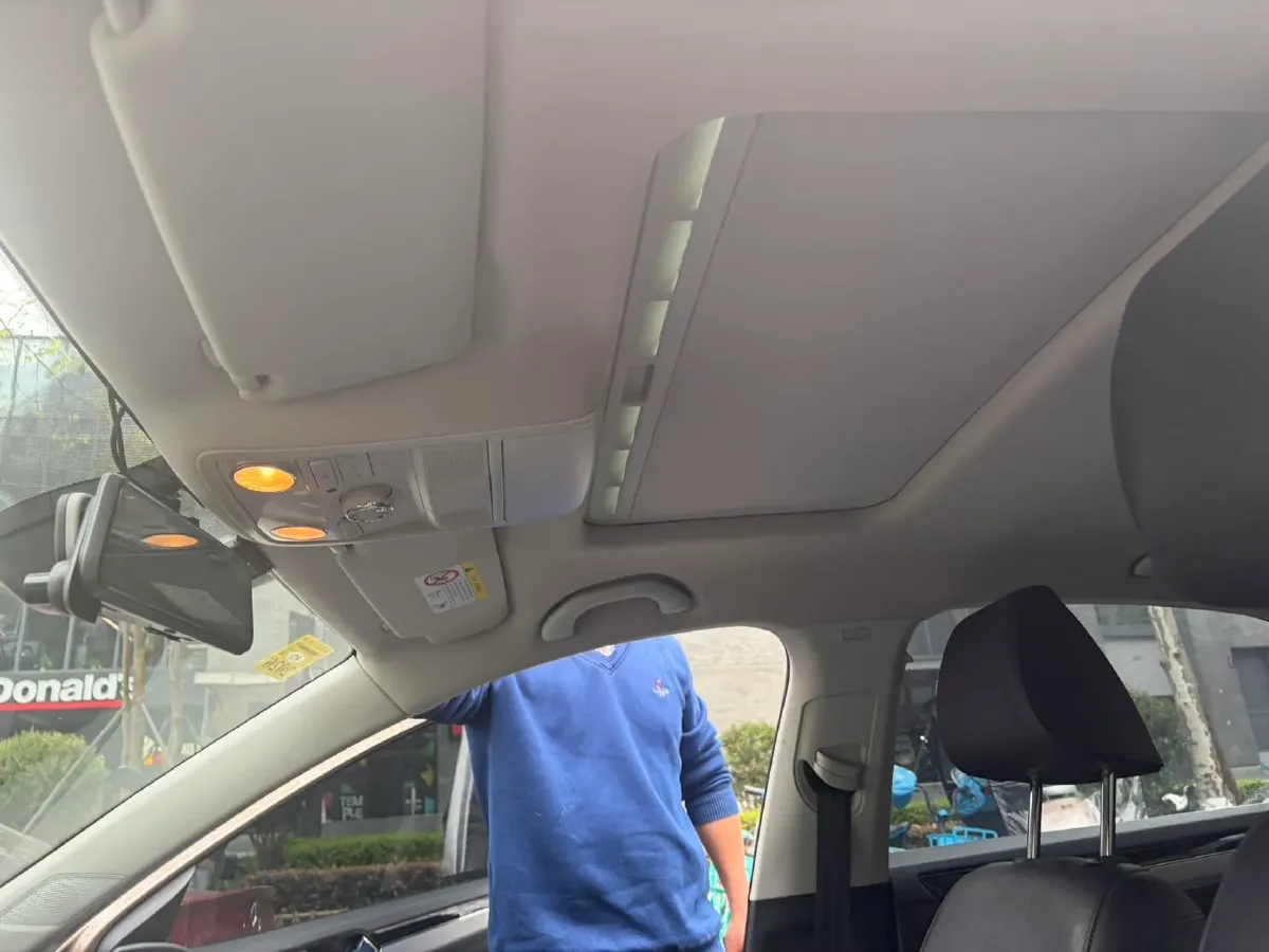 2019 Jeep Renegade 1.3T 173HP L4 7DCT,autocango,china used car exporter,china ev exporter,chinese used car exporter,chinese used ev exporter