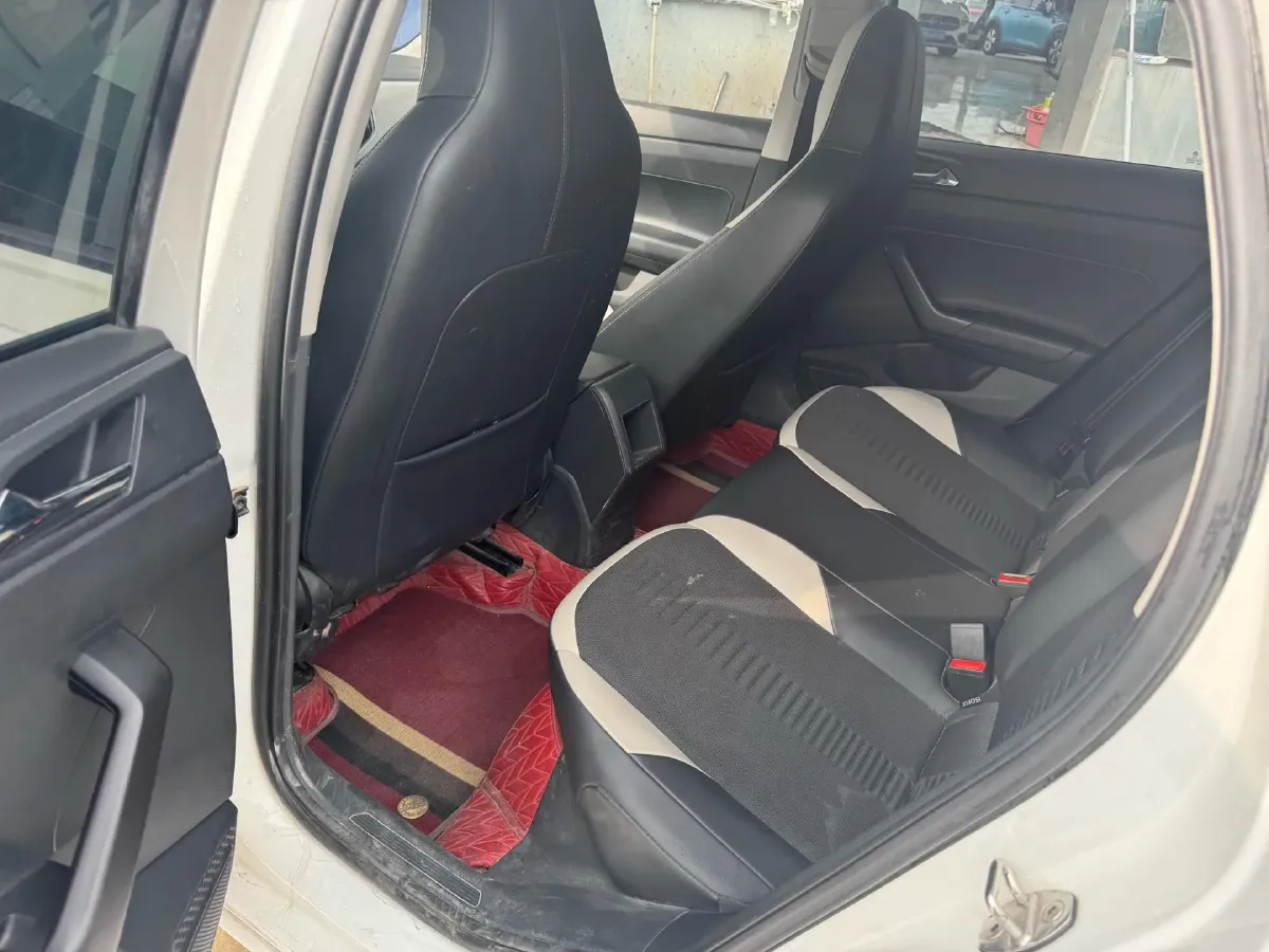 2021 Haval H6 1.5T 169HP L4 7DCT,autocango,china used car exporter,china ev exporter,chinese used car exporter,chinese used ev exporter