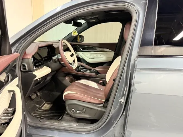 2021 Geely Monjaro 2.0T 218HP L4 7DCT,autocango,china used car exporter,china ev exporter,chinese used car exporter,chinese used ev exporter