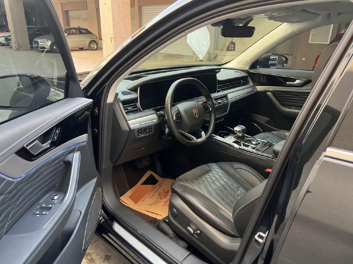 2022 HongQi HS5 2.0T 224HP L4 6AT,autocango,china used car exporter,china ev exporter,chinese used car exporter,chinese used ev exporter