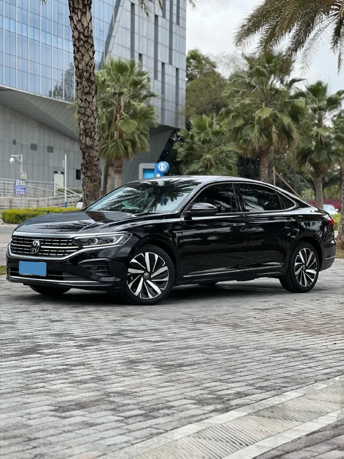 2023 Volkswagen Passat 2.0T 186HP L4 7DCT,autocango,china used car exporter,china ev exporter,chinese used car exporter,chinese used ev exporter