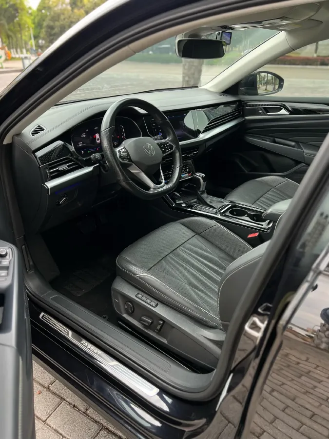 2023 Volkswagen Passat 2.0T 186HP L4 7DCT,autocango,china used car exporter,china ev exporter,chinese used car exporter,chinese used ev exporter