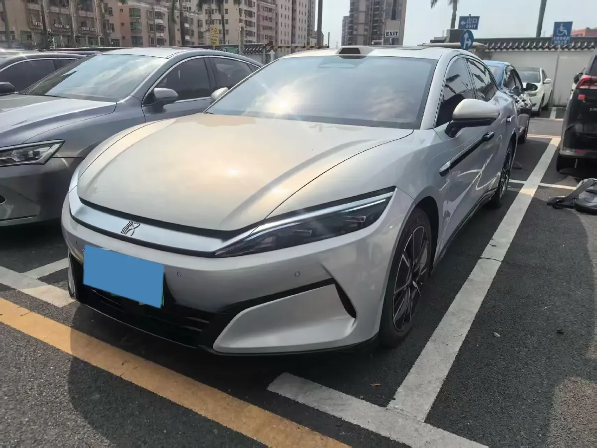 2025 BYD Han BEV 79.6KWH,autocango,china used car exporter,china ev exporter,chinese used car exporter,chinese used ev exporter