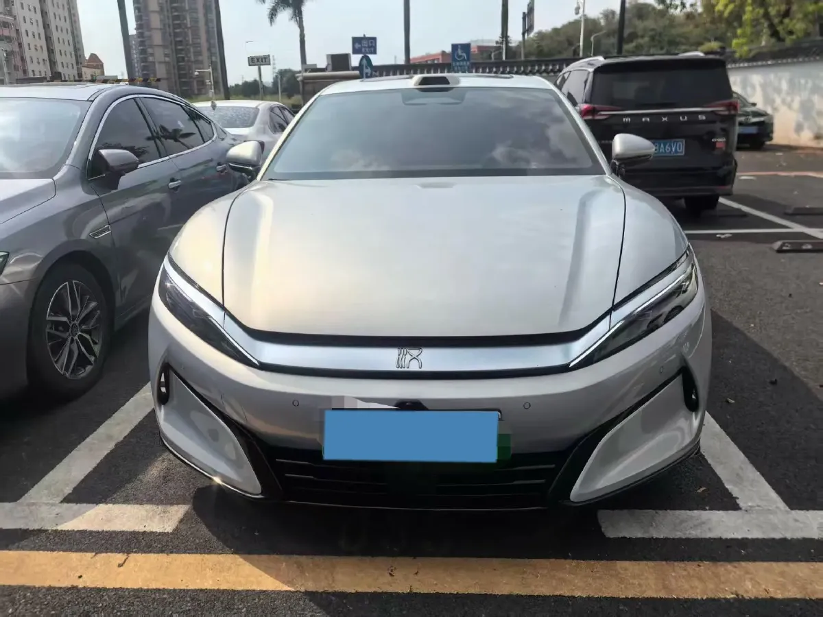 2025 BYD Han BEV 79.6KWH,autocango,china used car exporter,china ev exporter,chinese used car exporter,chinese used ev exporter