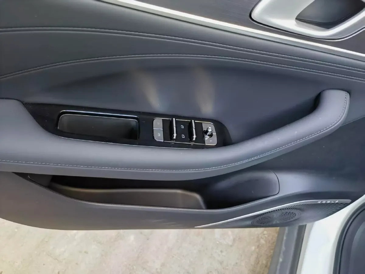 2025 ChangAn KuaYue KuaYueXing V5 EV BEV 41.86KWH,autocango,china used car exporter,china ev exporter,chinese used car exporter,chinese used ev exporter