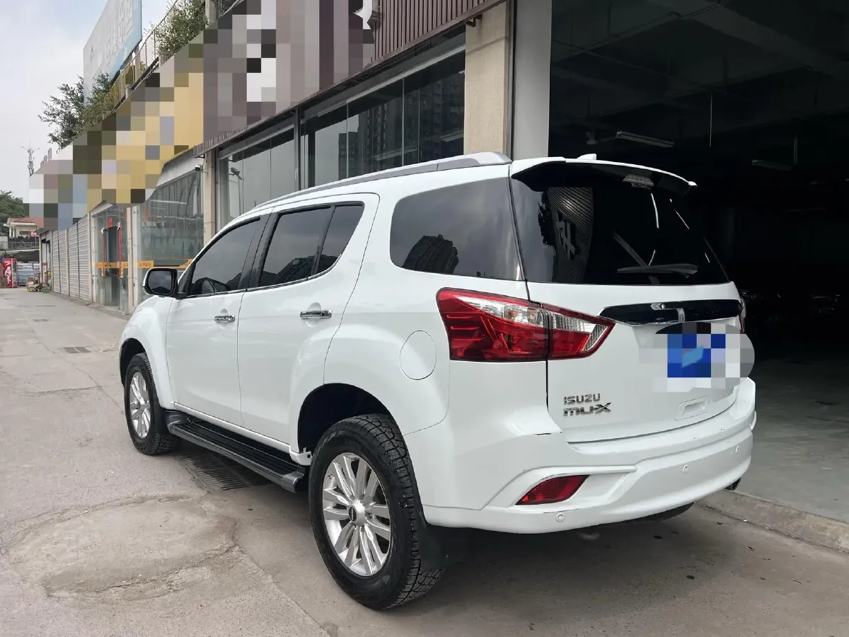 2018 Isuzu Mu-X 3.0T 177HP L4 6AT,autocango,china used car exporter,china ev exporter,chinese used car exporter,chinese used ev exporter