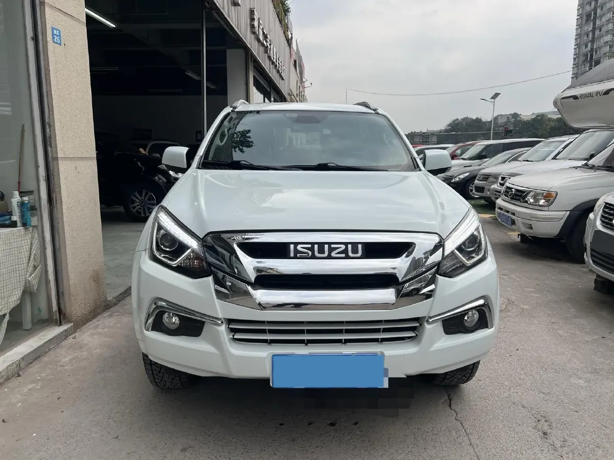 2018 Isuzu Mu-X 3.0T 177HP L4 6AT,autocango,china used car exporter,china ev exporter,chinese used car exporter,chinese used ev exporter