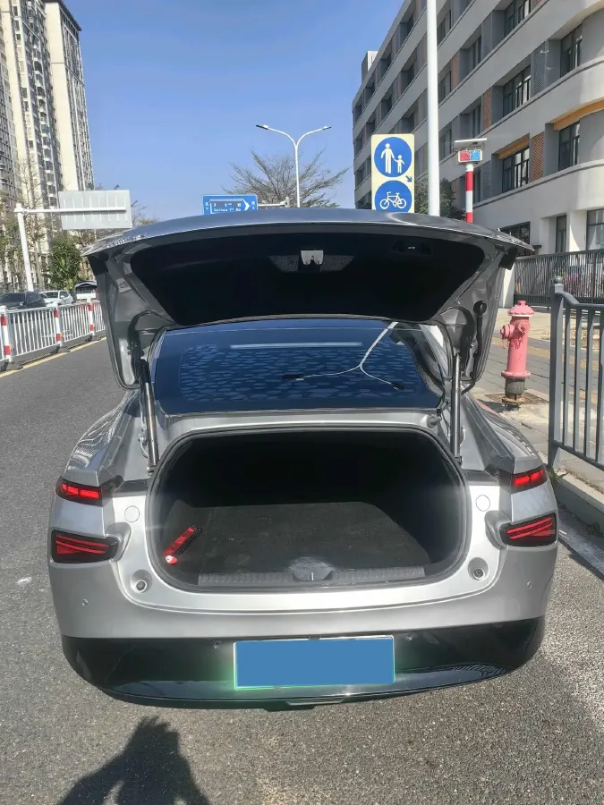 2020 Xpeng P7 BEV 70.8KWH,autocango,china used car exporter,china ev exporter,chinese used car exporter,chinese used ev exporter