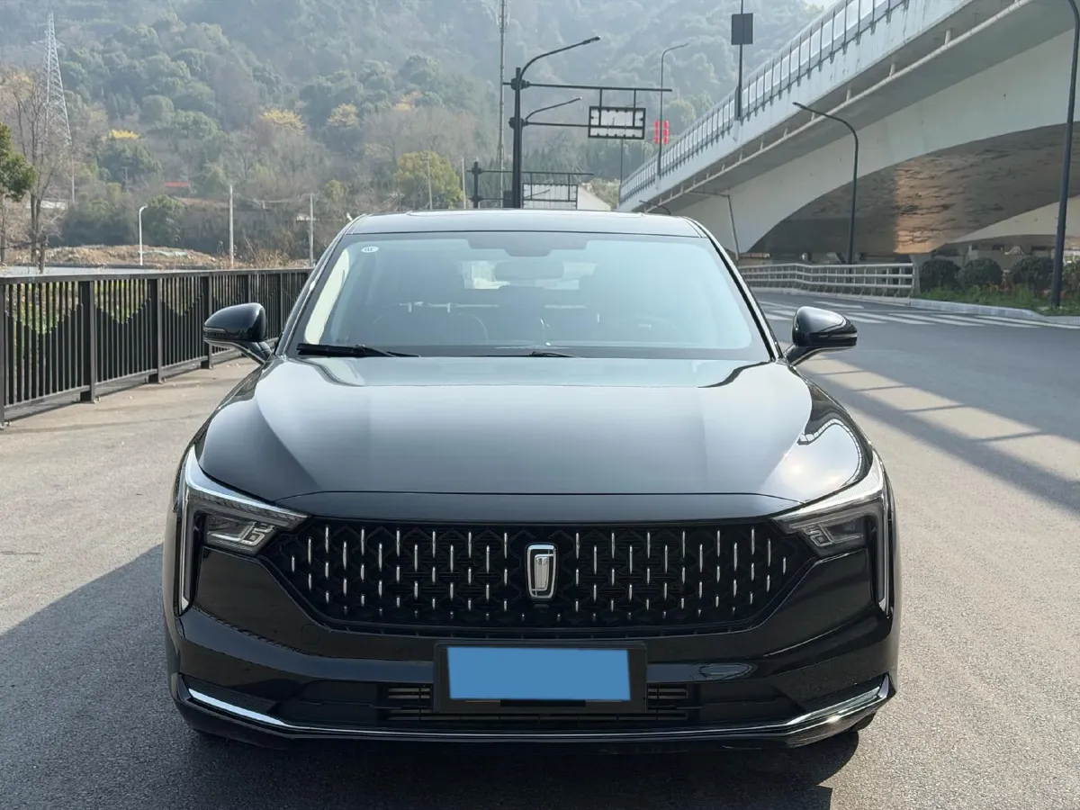 2023 Bestune B70 1.5T 169HP L4 7DCT,autocango,china used car exporter,china ev exporter,chinese used car exporter,chinese used ev exporter