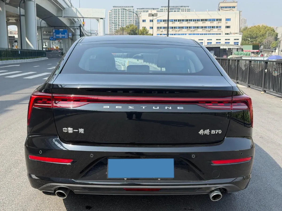 2023 Bestune B70 1.5T 169HP L4 7DCT,autocango,china used car exporter,china ev exporter,chinese used car exporter,chinese used ev exporter