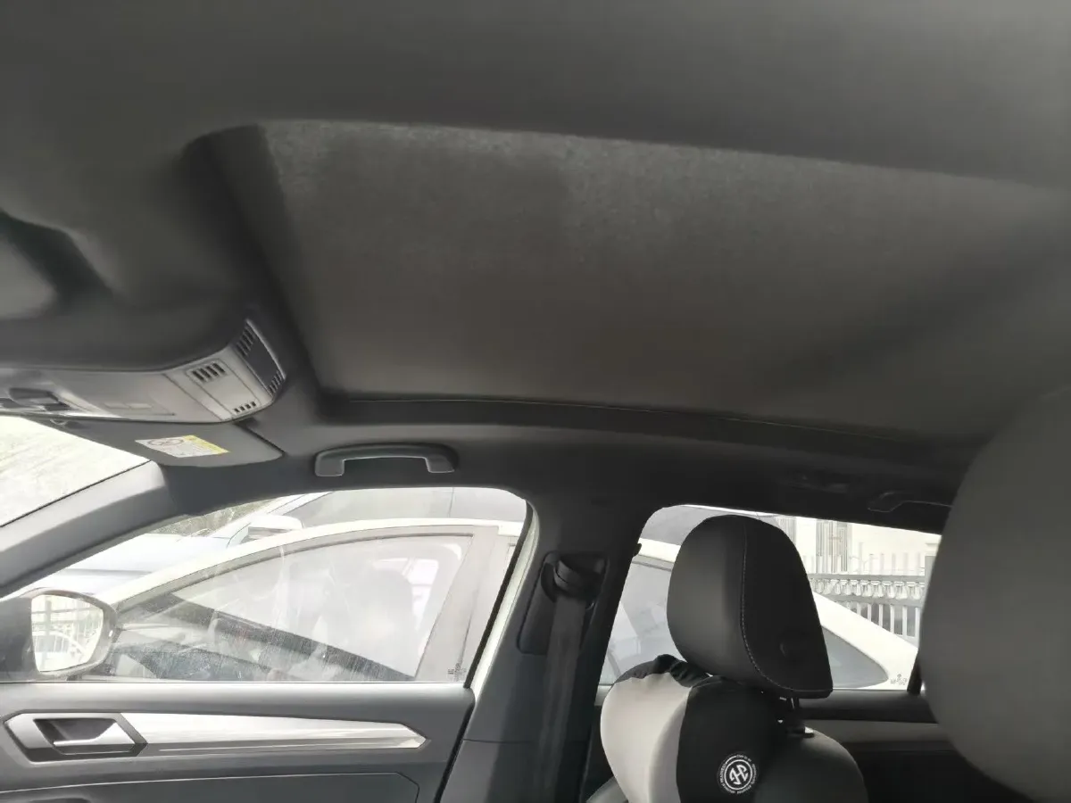 2022 Volkswagen T-Roc 1.4T 150HP L4 7DCT,autocango,china used car exporter,china ev exporter,chinese used car exporter,chinese used ev exporter