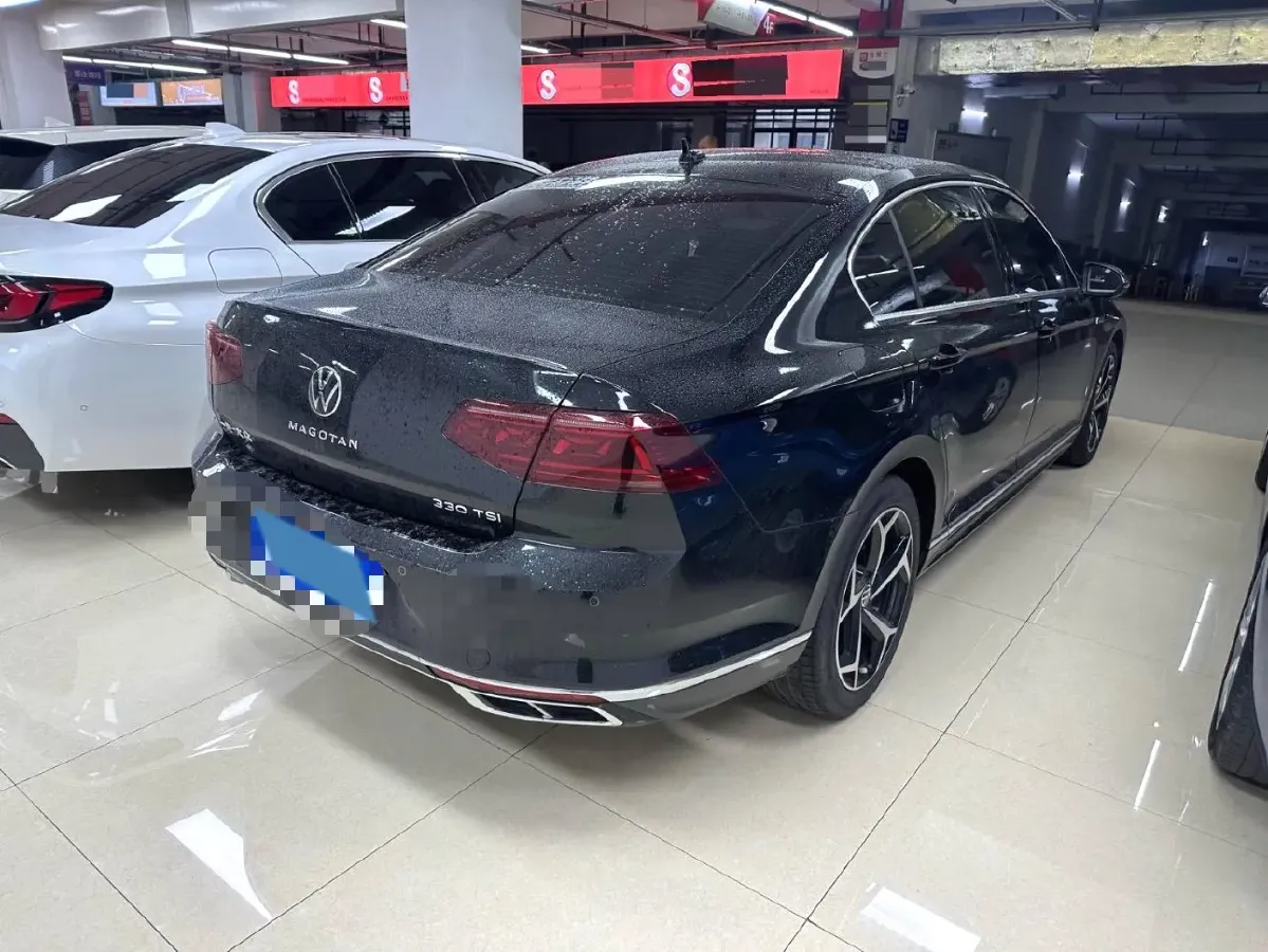 2023 Volkswagen Magotan 2.0T 186HP L4 7DCT,autocango,china used car exporter,china ev exporter,chinese used car exporter,chinese used ev exporter