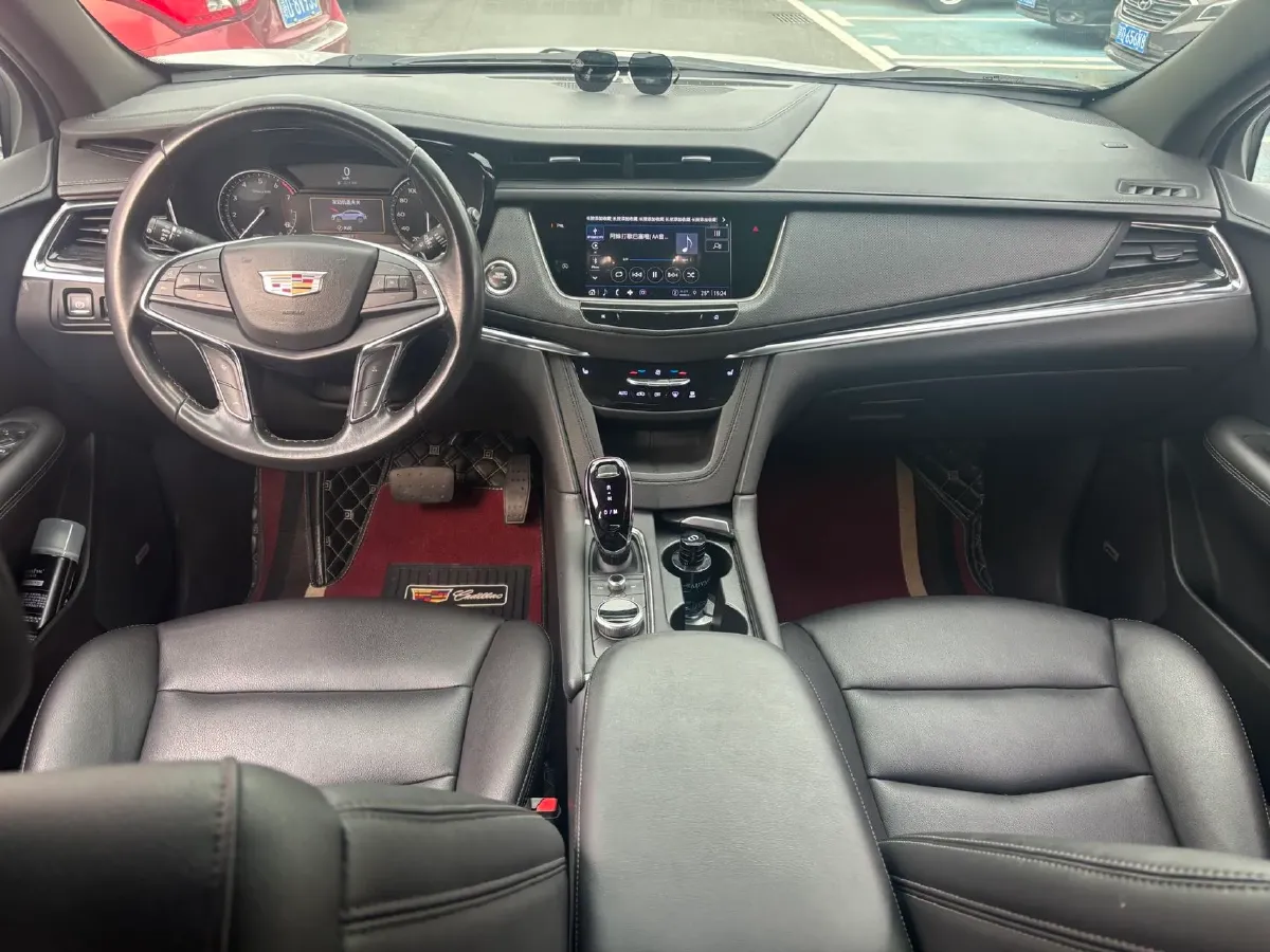 2022 Cadillac XT5 2.0T 237HP L4 9AT,autocango,china used car exporter,china ev exporter,chinese used car exporter,chinese used ev exporter