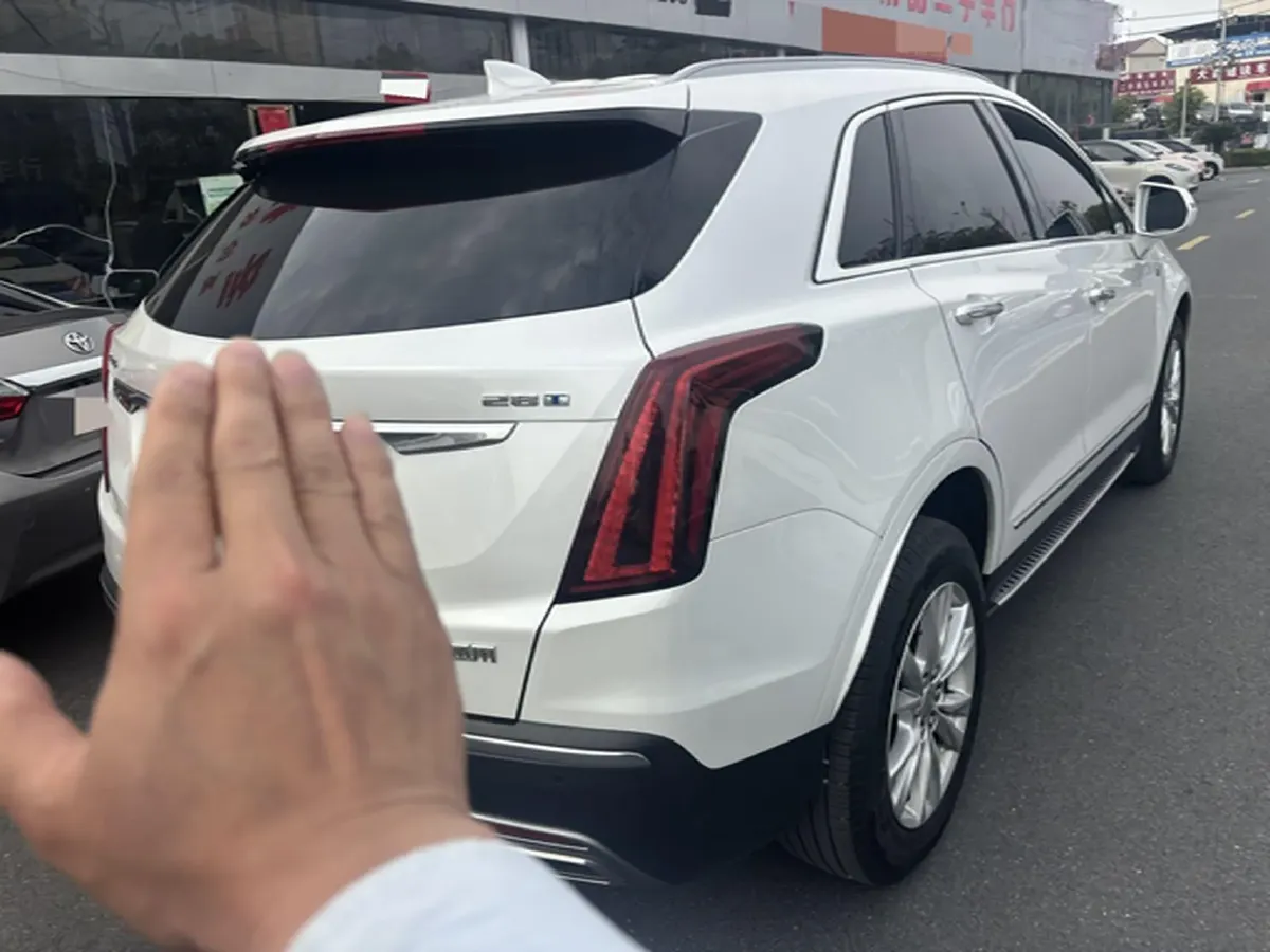 2022 Cadillac XT5 2.0T 237HP L4 9AT,autocango,china used car exporter,china ev exporter,chinese used car exporter,chinese used ev exporter