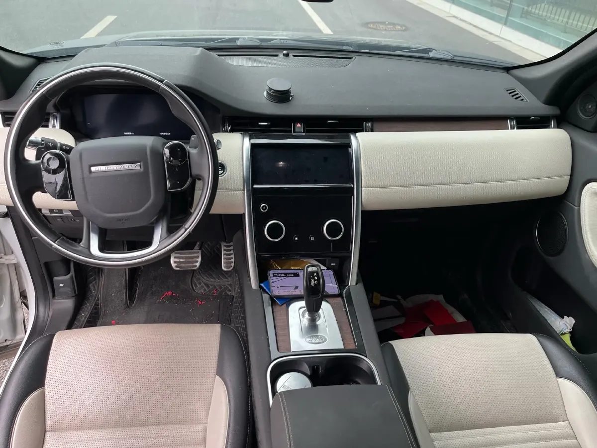 2020 Land Rover Discovery Sport 2.0T 249HP L4 9AT,autocango,china used car exporter,china ev exporter,chinese used car exporter,chinese used ev exporter