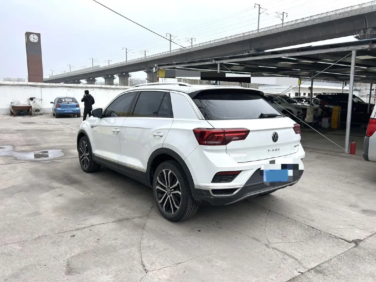 2022 Volkswagen T-Roc 1.4T 150HP L4 7DCT,autocango,china used car exporter,china ev exporter,chinese used car exporter,chinese used ev exporter