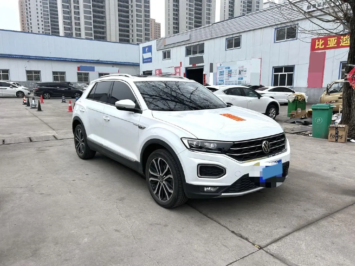 2022 Volkswagen T-Roc 1.4T 150HP L4 7DCT,autocango,china used car exporter,china ev exporter,chinese used car exporter,chinese used ev exporter
