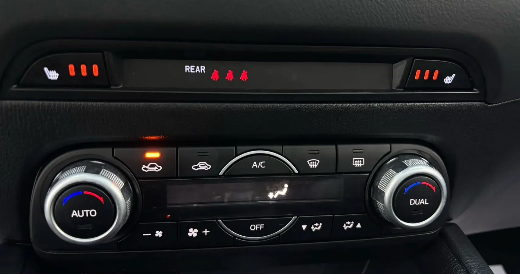 2022 MAXUS XinTu V90 2.0T 150HP L4 6AT,autocango,china used car exporter,china ev exporter,chinese used car exporter,chinese used ev exporter