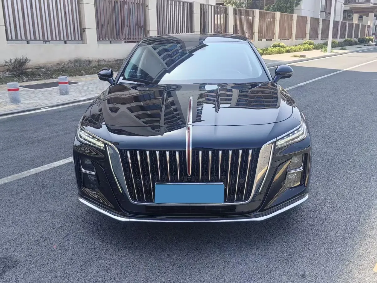 2023 HongQi H5 2.0T 224HP L4 8AT,autocango,china used car exporter,china ev exporter,chinese used car exporter,chinese used ev exporter