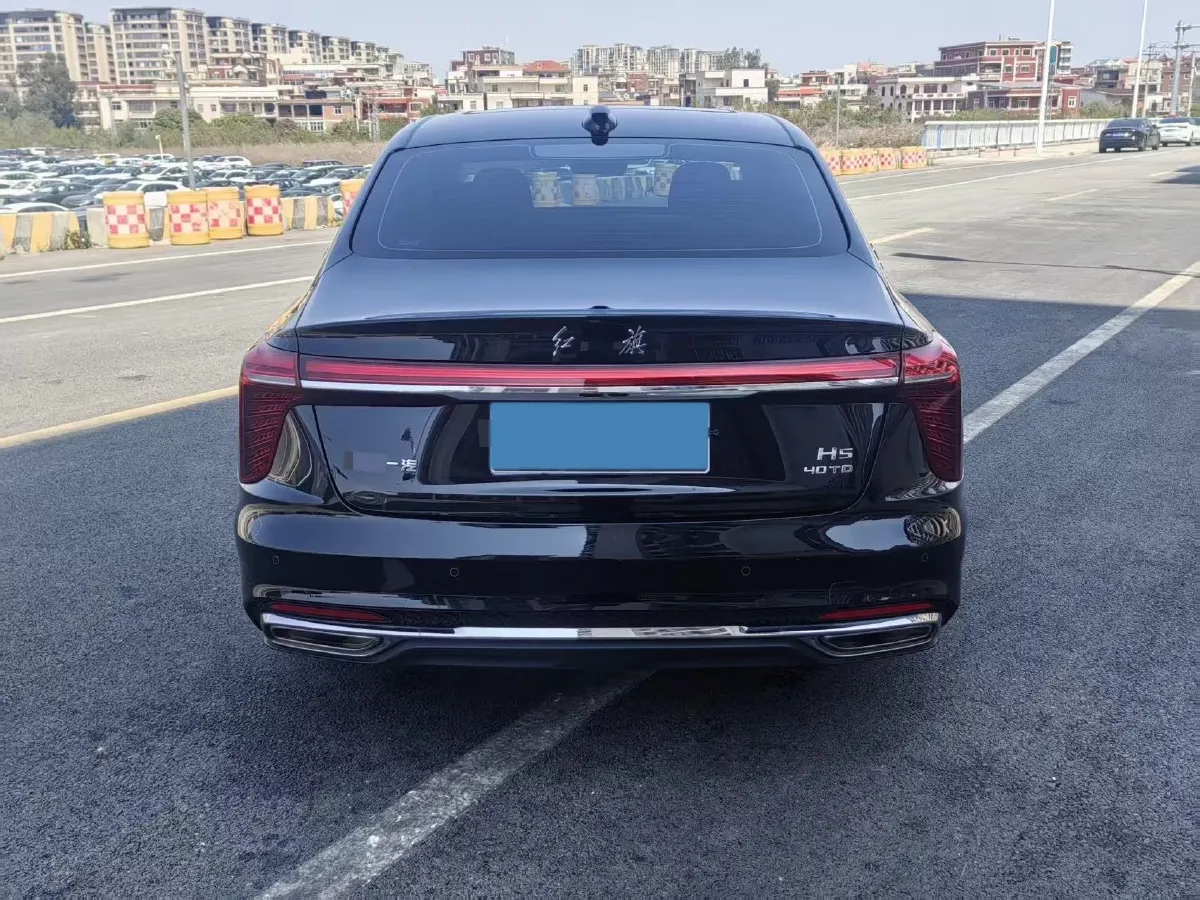 2023 HongQi H5 2.0T 224HP L4 8AT,autocango,china used car exporter,china ev exporter,chinese used car exporter,chinese used ev exporter