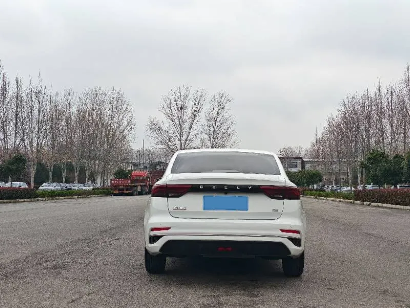 2022 Geely Emgrand 1.5L 114HP L4 5MT,autocango,china used car exporter,china ev exporter,chinese used car exporter,chinese used ev exporter