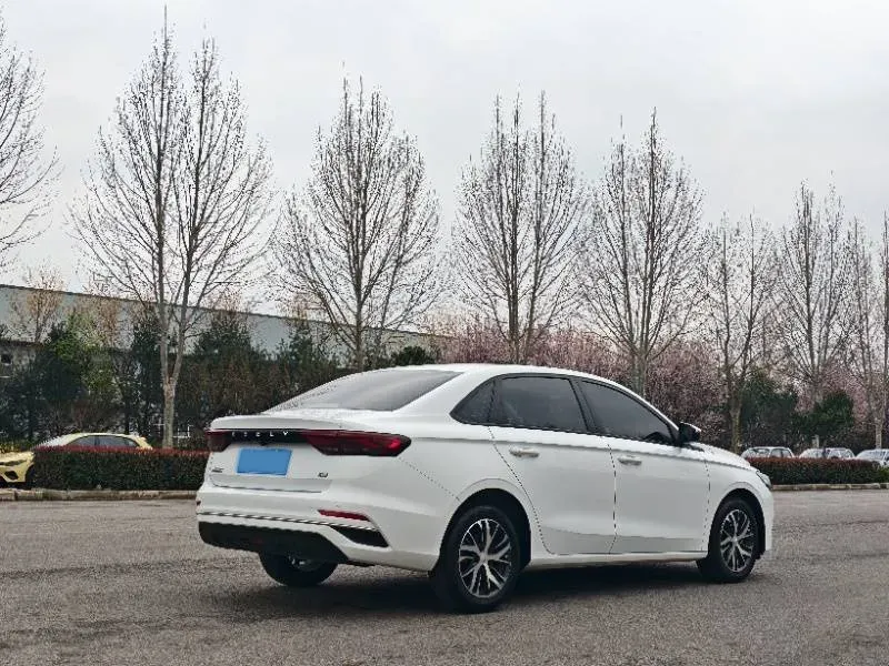 2022 Geely Emgrand 1.5L 114HP L4 5MT,autocango,china used car exporter,china ev exporter,chinese used car exporter,chinese used ev exporter