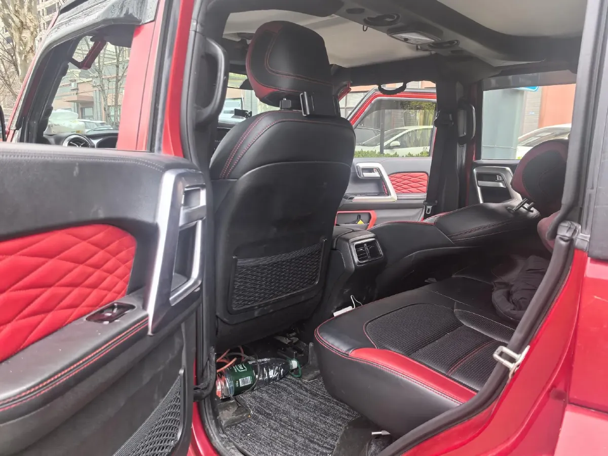 2021 Beijing BJ40 2.0T 163HP L4 8AT,autocango,china used car exporter,china ev exporter,chinese used car exporter,chinese used ev exporter