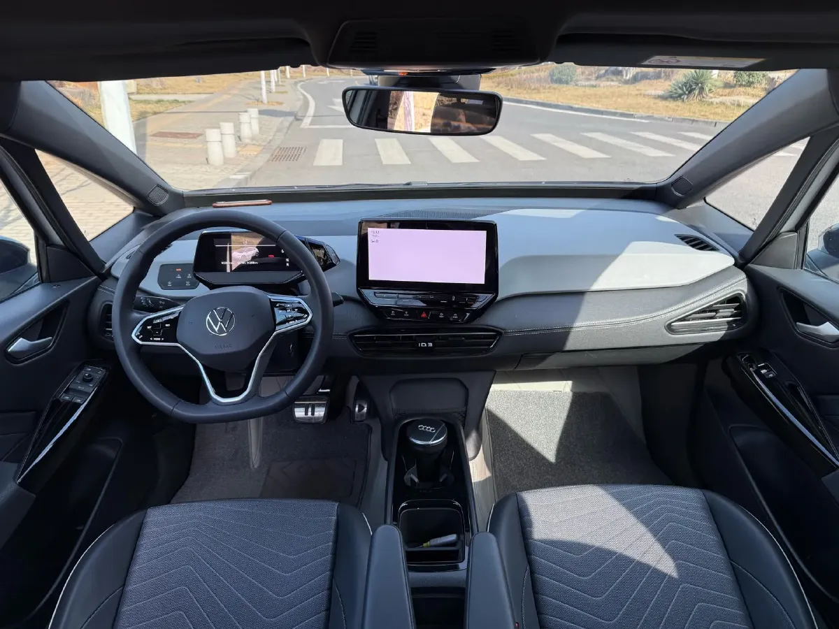 2024 Volkswagen ID.3 BEV 52.8KWH,autocango,china used car exporter,china ev exporter,chinese used car exporter,chinese used ev exporter