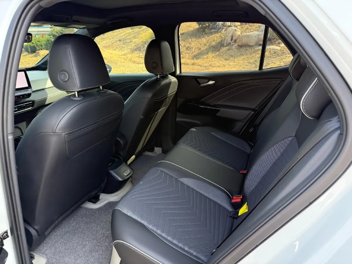 2024 Volkswagen ID.3 BEV 52.8KWH,autocango,china used car exporter,china ev exporter,chinese used car exporter,chinese used ev exporter