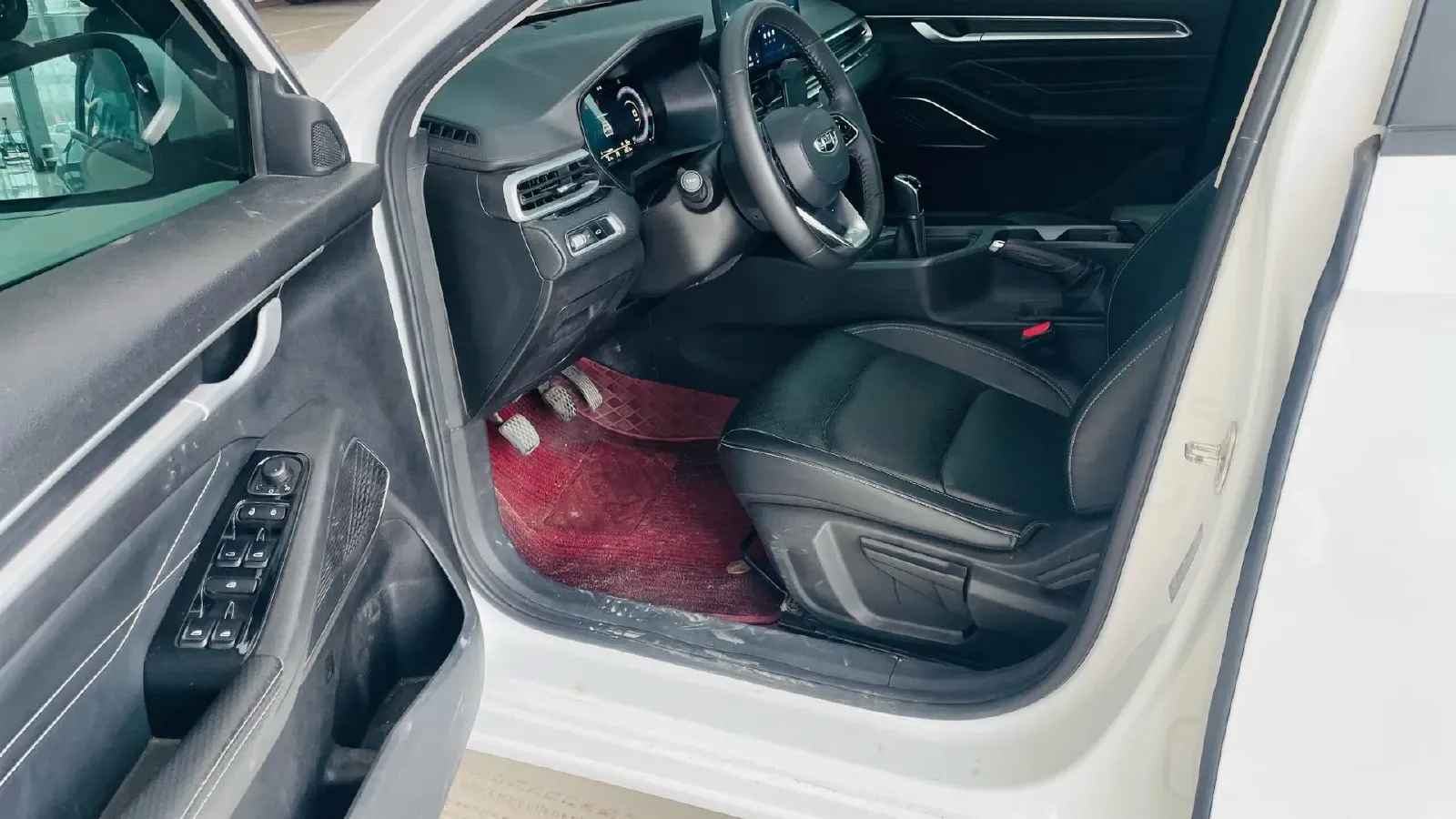 2023 Geely Emgrand 1.5L 127HP L4 5MT,autocango,china used car exporter,china ev exporter,chinese used car exporter,chinese used ev exporter