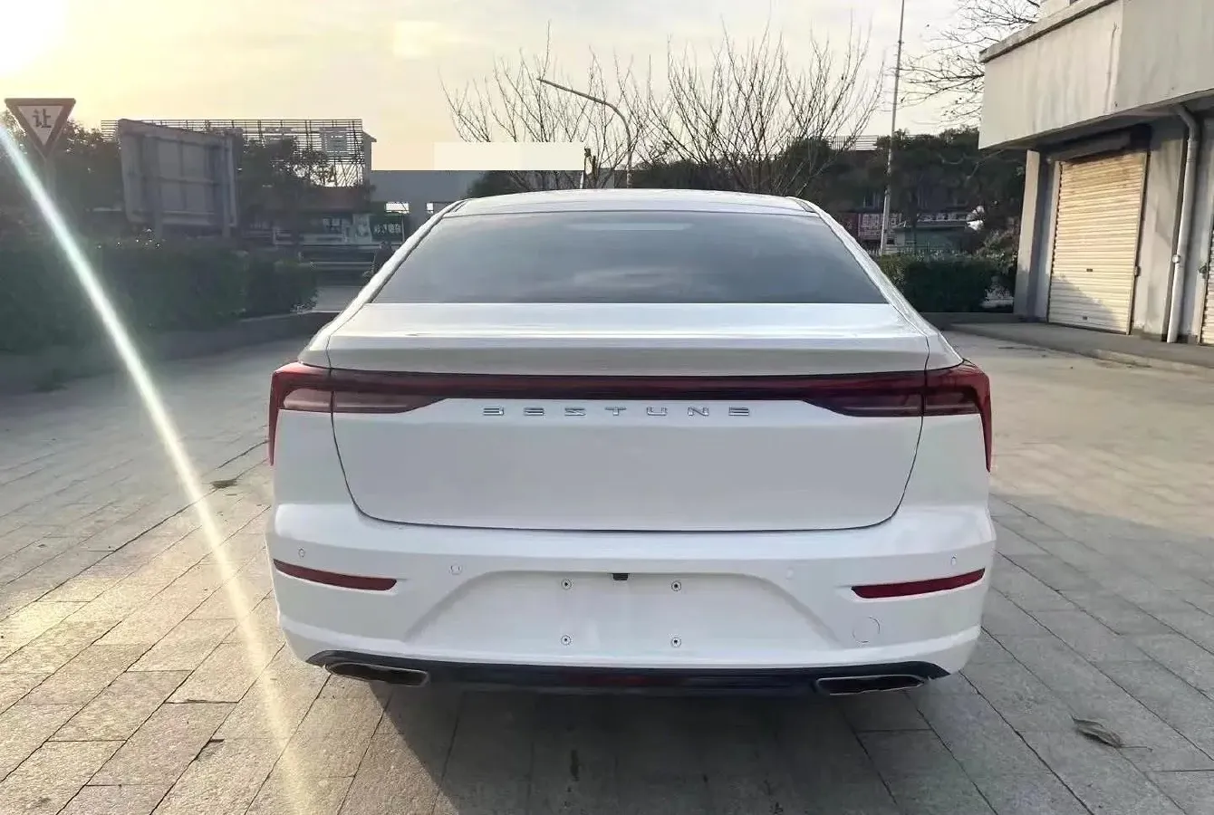 2021 Bestune B70 1.5T 169HP L4 7DCT,autocango,china used car exporter,china ev exporter,chinese used car exporter,chinese used ev exporter