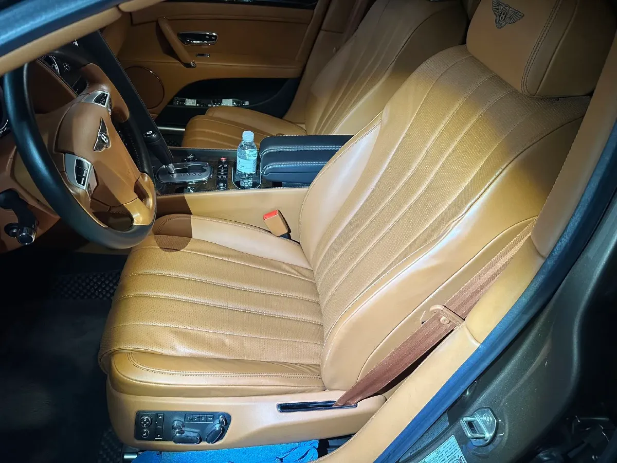 2017 Bentley Flying Spur 4.0T 528HP V8 8AT,autocango,china used car exporter,china ev exporter,chinese used car exporter,chinese used ev exporter